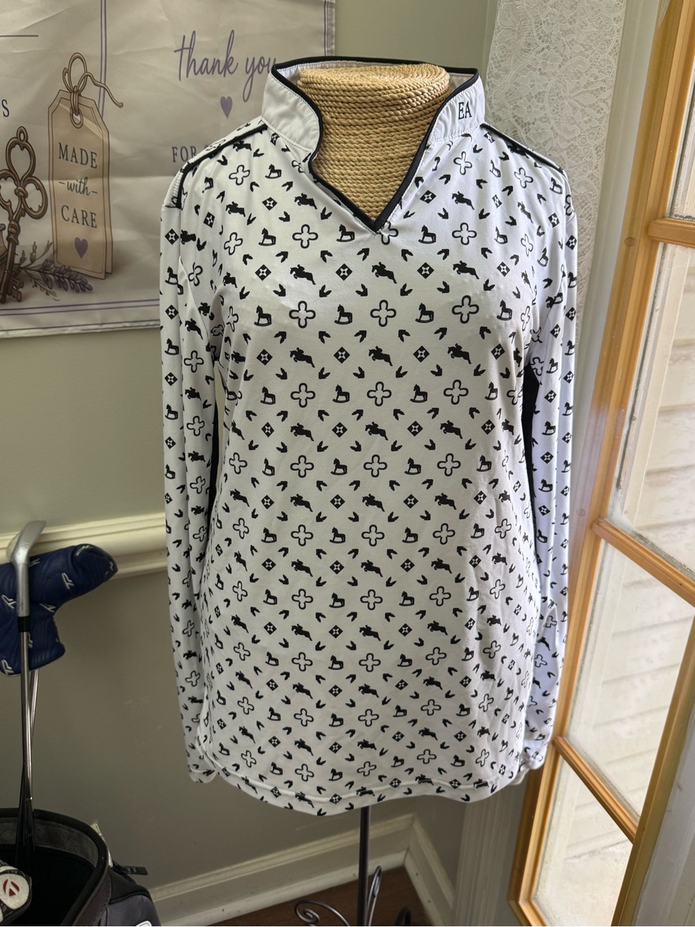 Women's White & Black Patterned Long-Sleeve Equestrian sunshirt